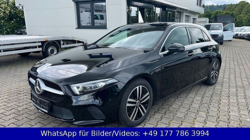 Schwarz Gebraucht 2019 Mercedes A250 Limousine | 21.500 € (Superpreis) - Bild 1/4