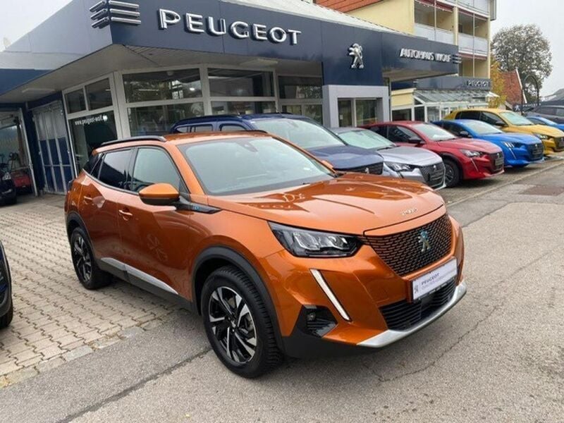 Fusion orange met. Gebraucht 2021 Peugeot e-2008 Allure SUV | 17.500 € (Fairer Preis) - Bild 1/4