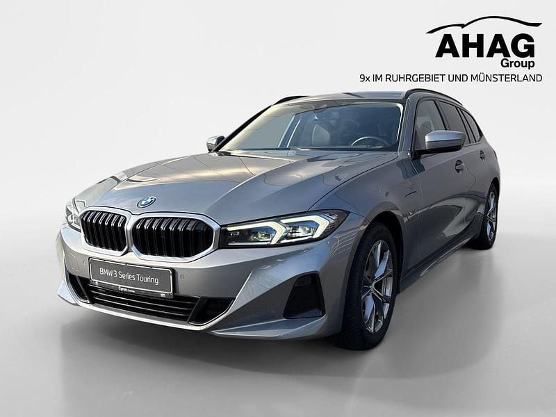 Gebraucht BMW 320e Shadowline 204 PS (150 kW) 2022 Schwarz Kombi