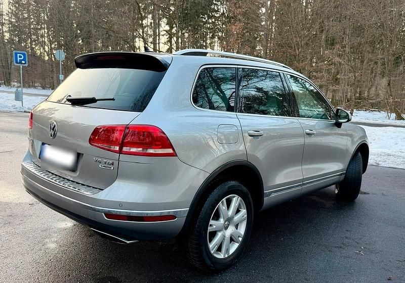 Gebraucht VW Touareg 262 PS (192 kW) 2015 Andere farben SUV