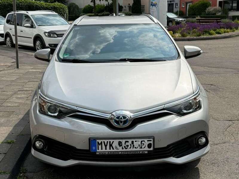 Silber Gebraucht 2017 Toyota Auris Hybrid Kombi | 15.000 € (Fairer Preis) - Bild 1/4