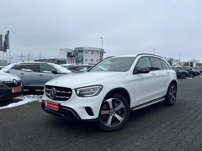 Gebraucht Mercedes GLC300 Exclusive 245 PS (180 kW) 2019 Weiß SUV