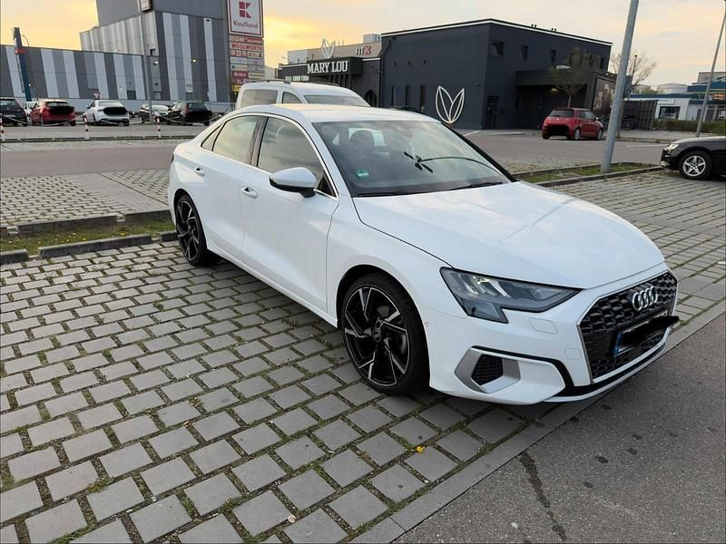 Używany Audi A3 Advanced 150 KM (110 kW) 2022 Biały Sedan/Limuzyna