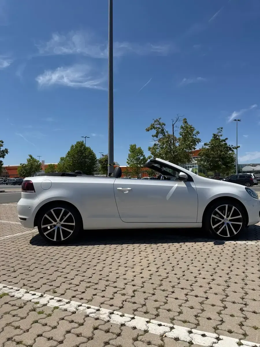 Gebraucht VW Golf Cabriolet 140 PS (102 kW) 2015 Weiß Cabrio