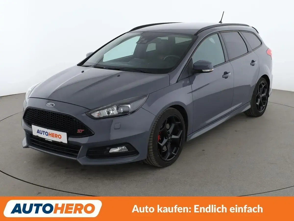 Usata Ford Focus ST 185 CV (136 kW) 2017 Grigio Station wagon