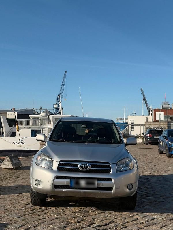 Gebraucht Toyota RAV4 177 PS (130 kW) 2006 Silber SUV
