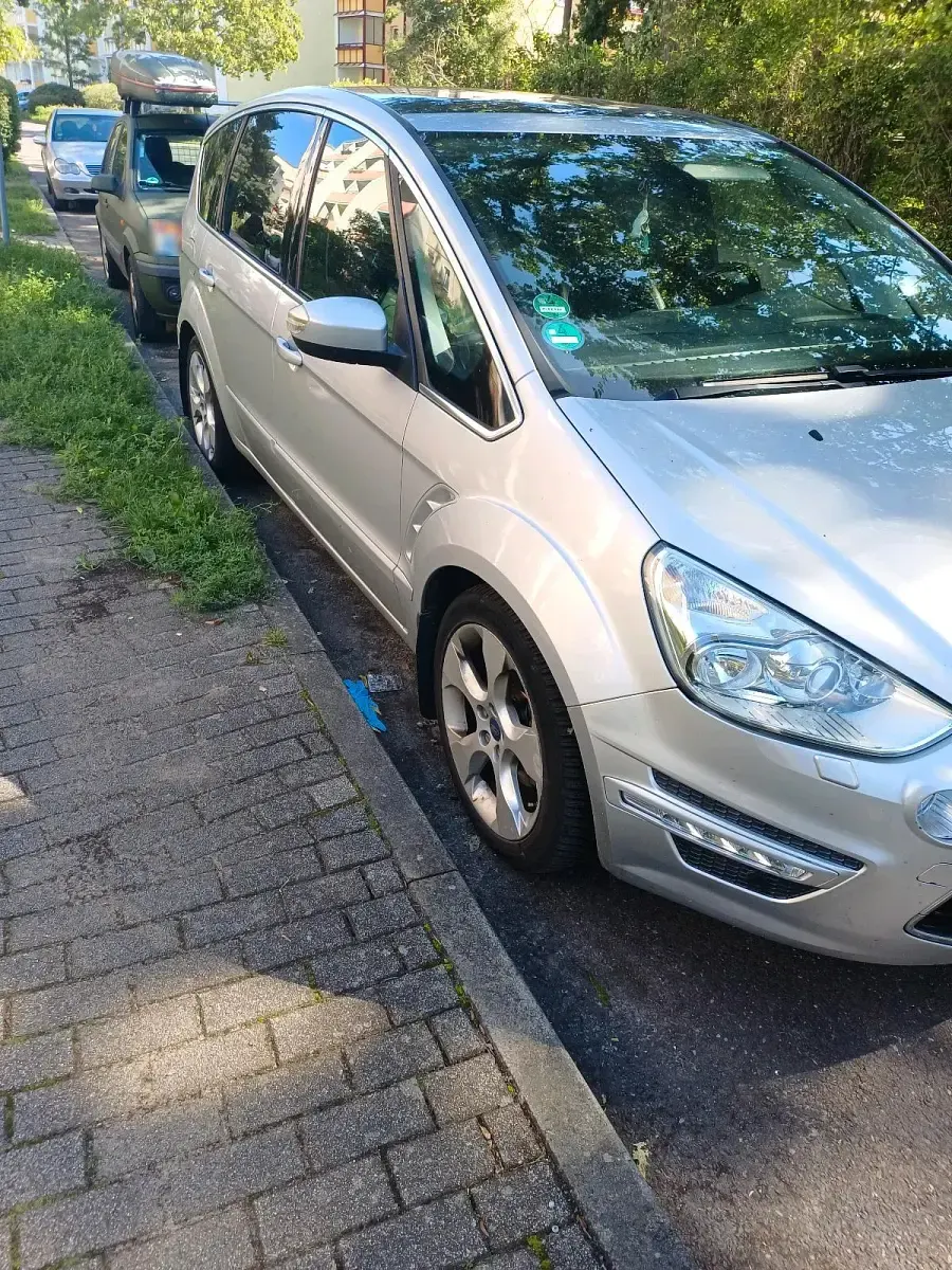 Gebraucht Ford S-MAX S 163 PS (119 kW) 2015 Braun Van / Kleinbus