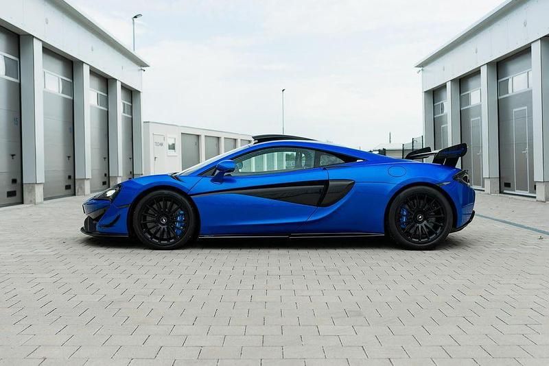 Neu McLaren 620R 620 PS (456 kW) 2025 Blau Coupé