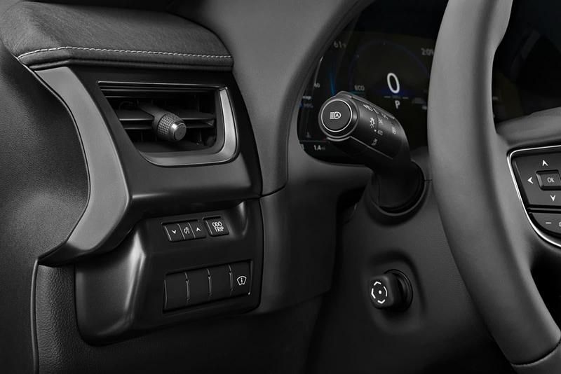 Begagnad Lexus UX 199 HK (146 kW) 2024 SUV