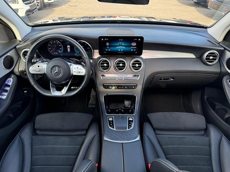 Gebraucht Mercedes GLC220 AMG line 194 PS (142 kW) 2022 Blau SUV