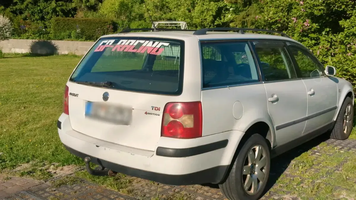 Gebraucht VW Passat 131 PS (96 kW) 2001 Weiß Kombi