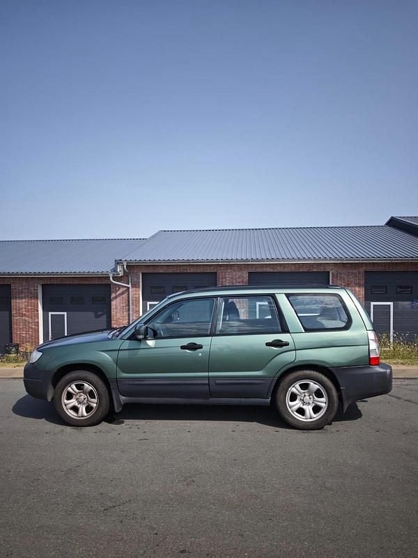 Grün Gebraucht 2005 Subaru Forester SUV | 2.700 € (Fairer Preis) - Bild 1/4