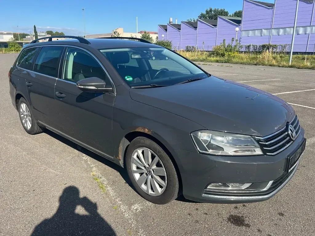 Gebraucht VW Passat Comfortline 140 PS (102 kW) 2011 Grau Kombi
