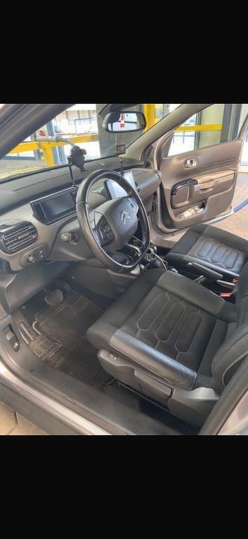 Gebraucht Citroën C4 Cactus Shine 120 PS (88 kW) 2019 Grau Kleinwagen