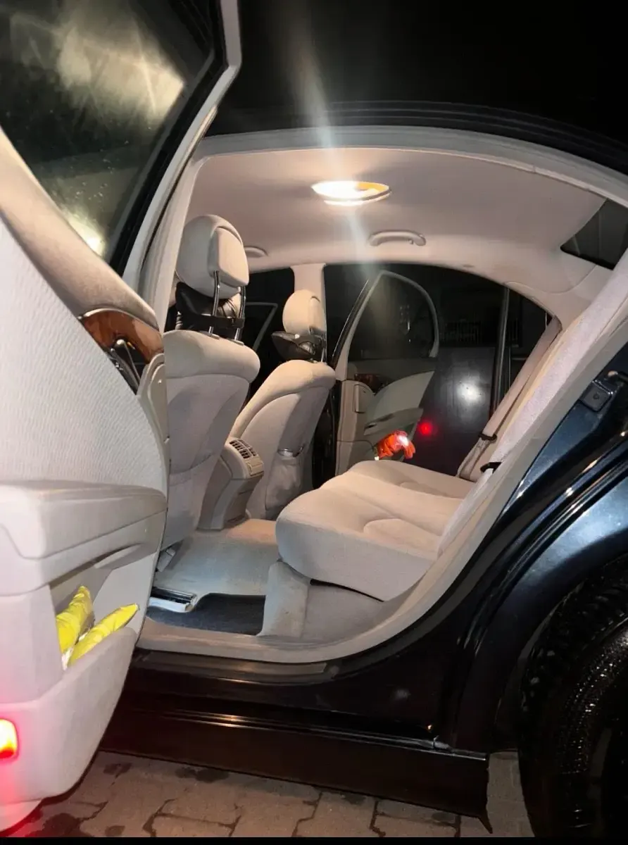 Gebraucht Mercedes E280 Elegance 190 PS (139 kW) 2004 Blau Limousine