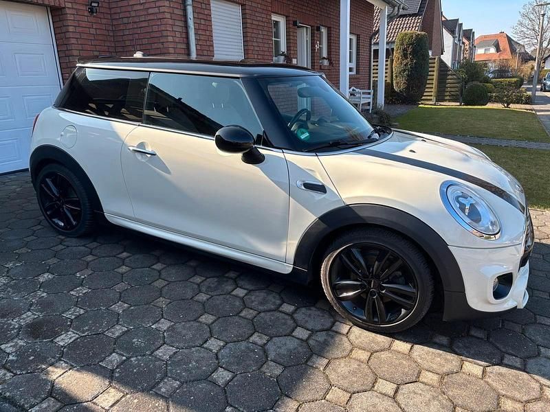 Usado Mini Cooper 136 HP (100 kW) 2016 Branco Citadino