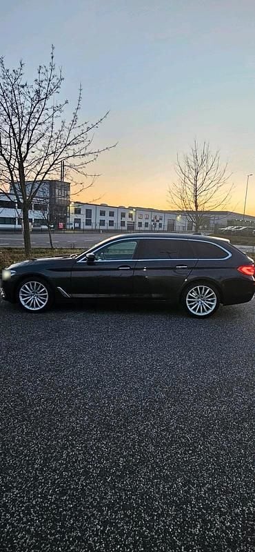Gebraucht BMW 540 320 PS (235 kW) 2018 Grau Kombi