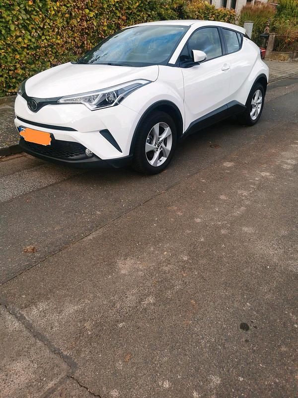 Gebraucht Toyota C-HR 116 PS (85 kW) 2019 Weiß SUV