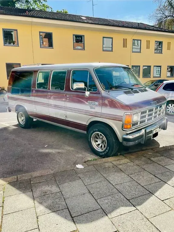 Gebraucht Dodge Ram 170 PS (125 kW) 1989 Silber Pickup
