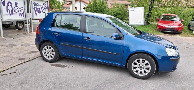Blau Gebraucht 2004 VW Golf V Coupé | 1.400 € (Fairer Preis) - Bild 1/4