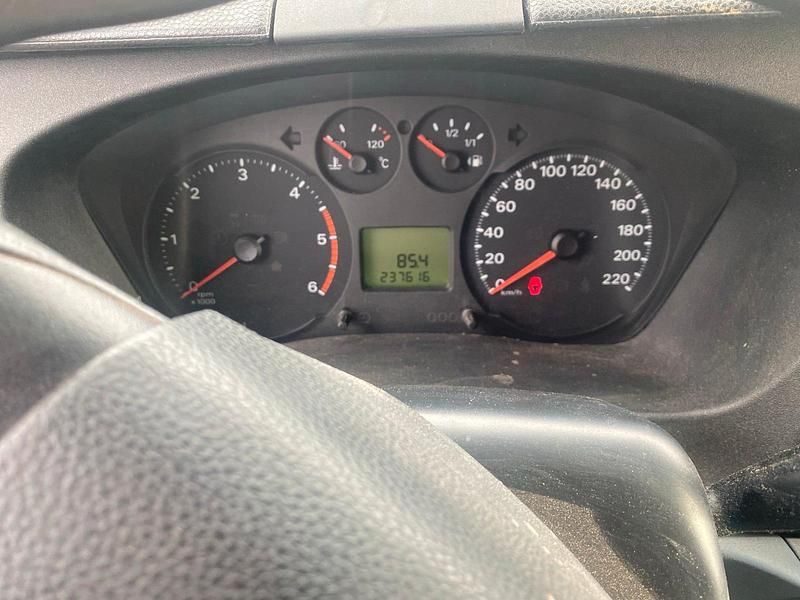 Gebraucht Ford Transit 101 PS (74 kW) 2012 Weiß Van / Kleinbus