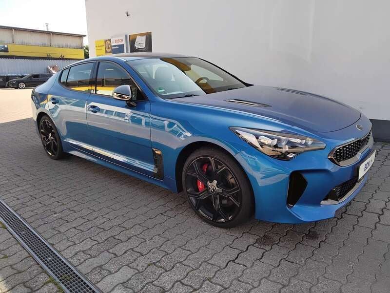 Micro blue Gebraucht 2018 Kia Stinger Limousine | 24.900 € (Fairer Preis) - Bild 1/4
