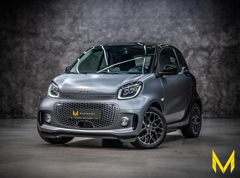 Titania grey (matt) Gebraucht 2023 Smart ForTwo Electric Drive Prime Exclusive Kleinwagen | 18.888 € (Teuer) - Bild 1/4