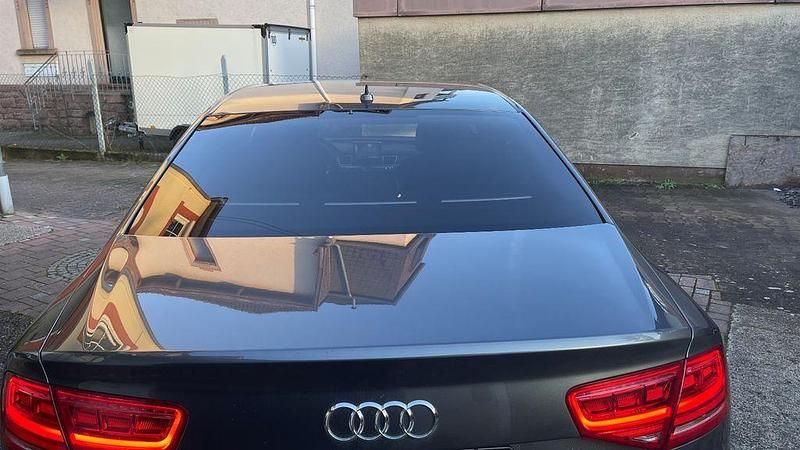 Gebraucht Audi A8L Ambiente 351 PS (258 kW) 2011 Grau Limousine