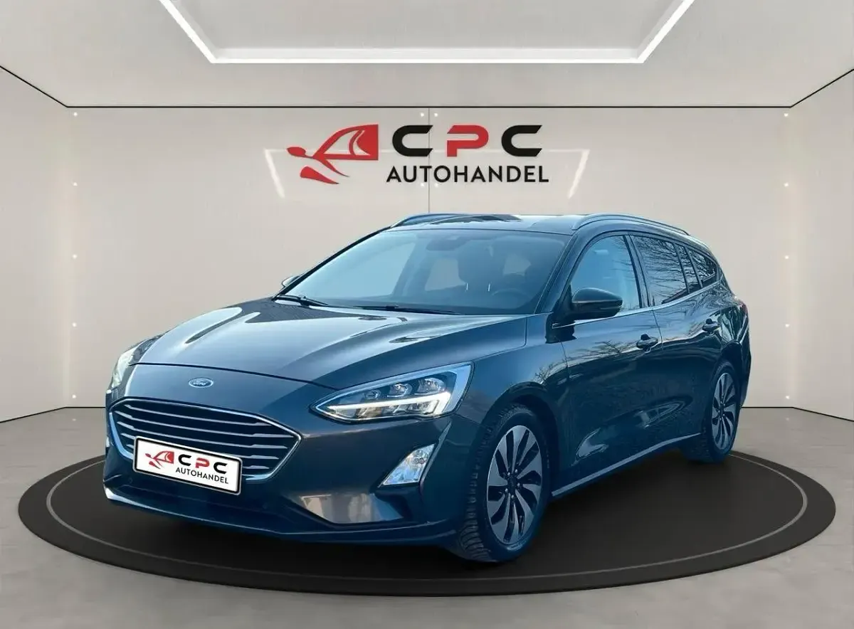 Used Ford Focus Cool & Connect 150 HP (110 kW) 2019 Grey Estate