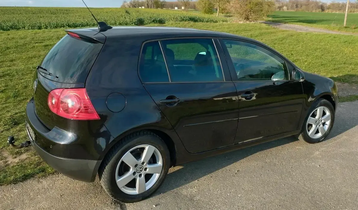 Usata VW Golf VI 140 CV (102 kW) 2008 Nero Utilitaria