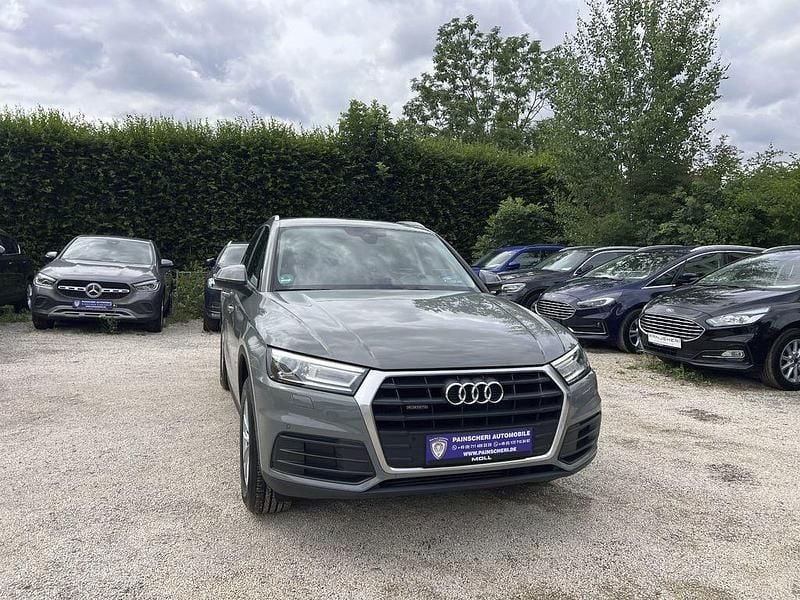 Grau Gebraucht 2019 Audi Q5 Ambiente SUV | 28.799 € (Superpreis) - Bild 1/4