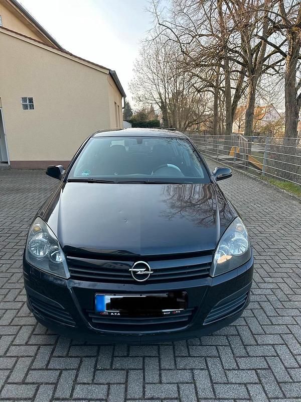 Gebraucht Opel Astra 125 PS (91 kW) 2004 Schwarz Limousine