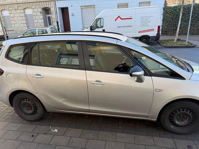 Gebraucht Opel Zafira Tourer Edition 110 PS (80 kW) 2013 Silber Van / Kleinbus
