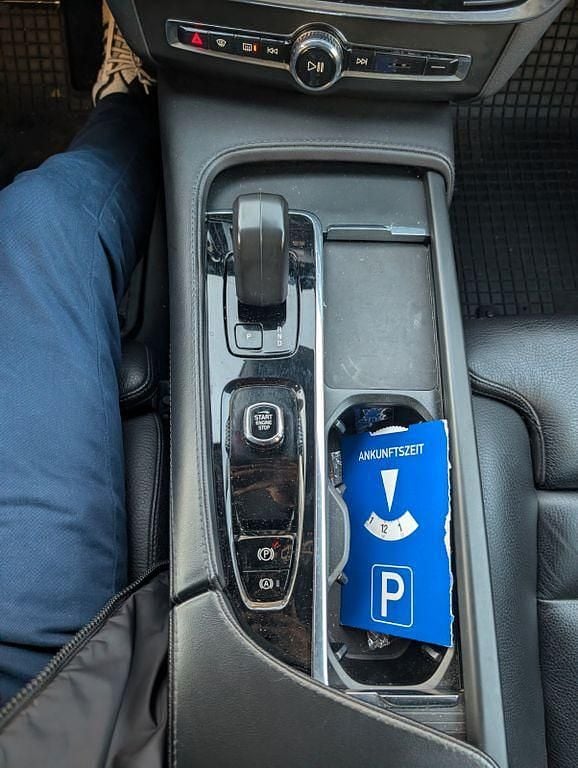 Gebraucht Volvo V90 197 PS (144 kW) 2023 Grau Kombi