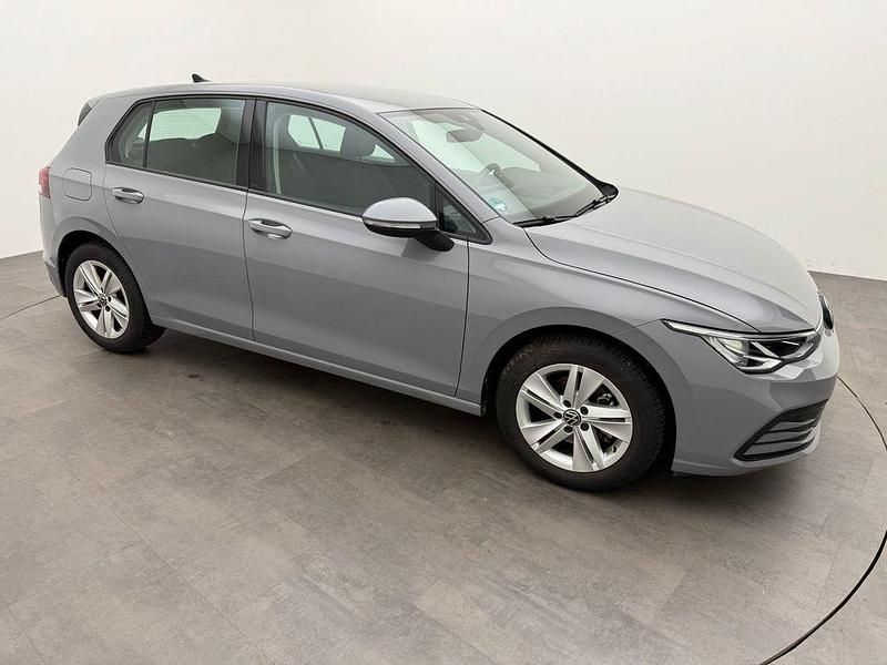 Gebraucht VW Golf VIII Business 110 PS (80 kW) 2024 Grau Limousine