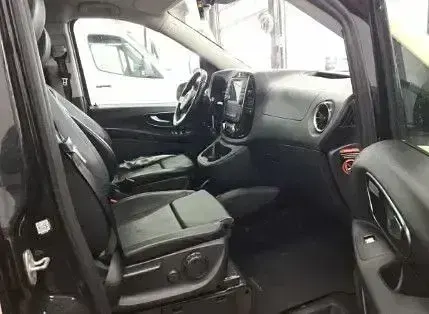 Gebraucht Mercedes Vito 190 PS (139 kW) 2022 Schwarz Van