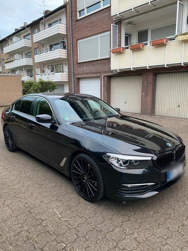 Schwarz Gebraucht 2018 BMW 520 Limousine | 23.000 € (Superpreis) - Bild 1/4