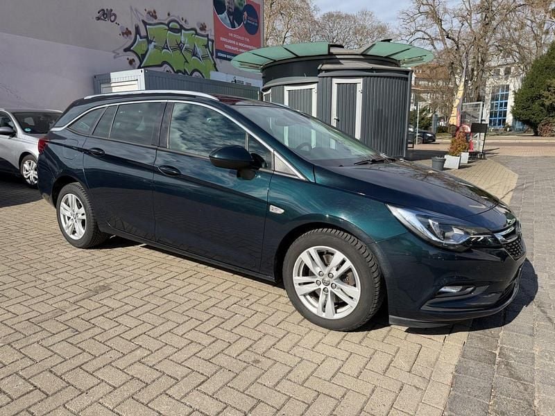 Gebraucht Opel Astra 136 PS (100 kW) 2016 Grün Kombi