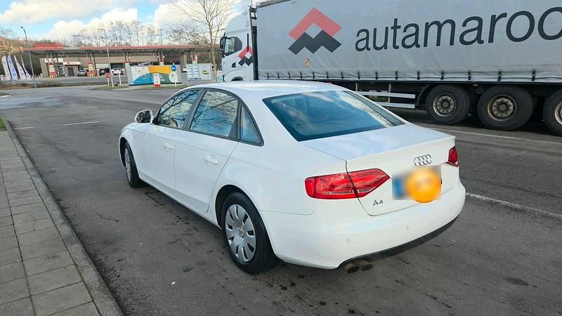 Gebraucht Audi A4 120 PS (88 kW) 2008 Weiß Limousine
