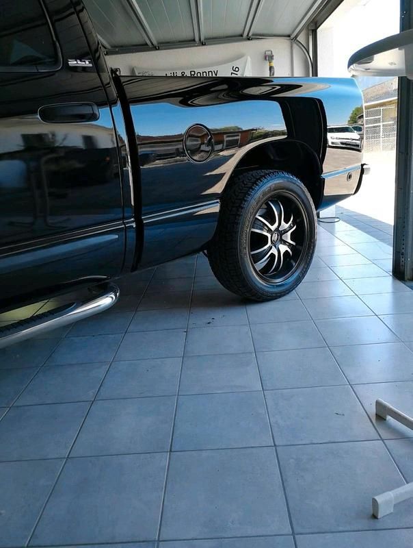 Second-hand Dodge Ram 230 CP (169 kW) 2003 Negru Pickup