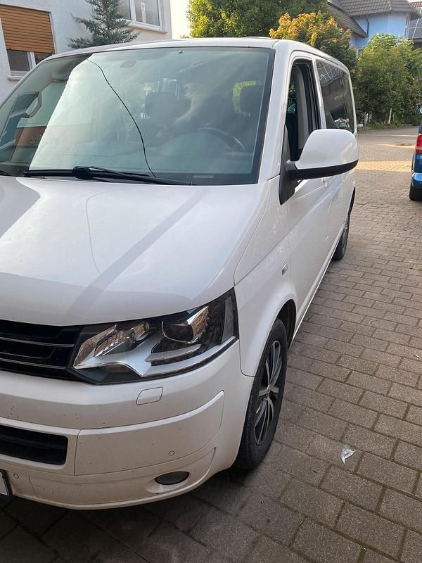Weiß Gebraucht 2012 VW T5 Van | 15.555 € - Bild 1/4