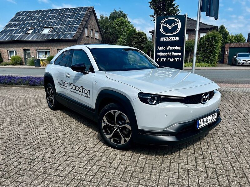 Weiß Gebraucht 2023 Mazda MX30 Makoto SUV | 27.390 € (Fairer Preis) - Bild 1/4