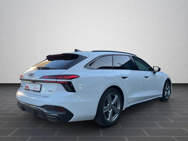 Gebraucht Audi A6 Advanced Plus 367 PS (269 kW) 2025 Gletscherweiß metallic (metallic) Kombi