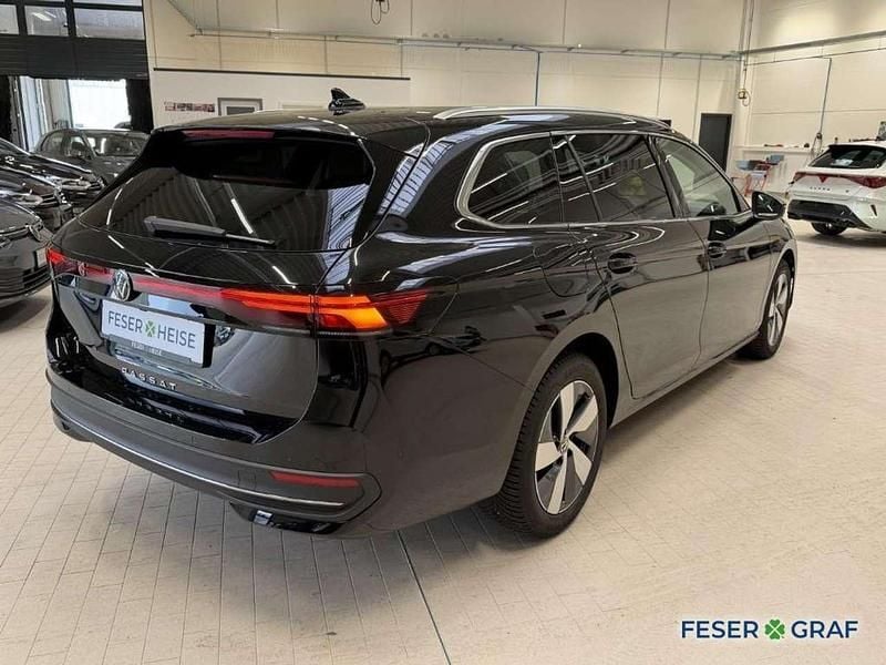 Gebraucht VW Passat Business 150 PS (110 kW) 2025 Grenadillschwarz metallic Kombi