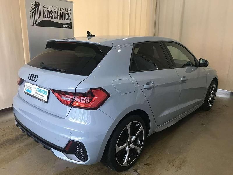 Gebraucht Audi A1 S-Line 207 PS (152 kW) 2023 Pfeilgrau perleffekt SUV