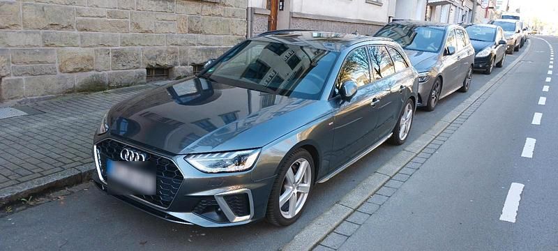 Gebraucht Audi A4 S-Line 204 PS (150 kW) 2023 Grau Kombi