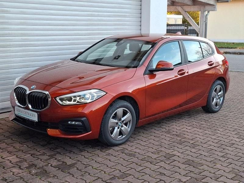 Orange Gebraucht 2024 BMW 116 Advantage Kleinwagen | 21.995 € (Fairer Preis) - Bild 1/4