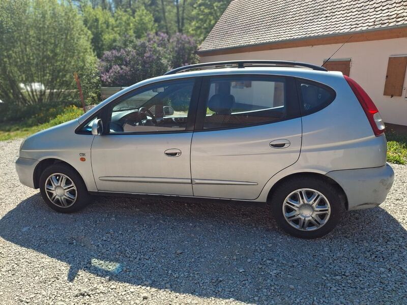 Silber Gebraucht 2004 Chevrolet Tacuma CDX Van / Kleinbus | 750 € (Superpreis) - Bild 1/4