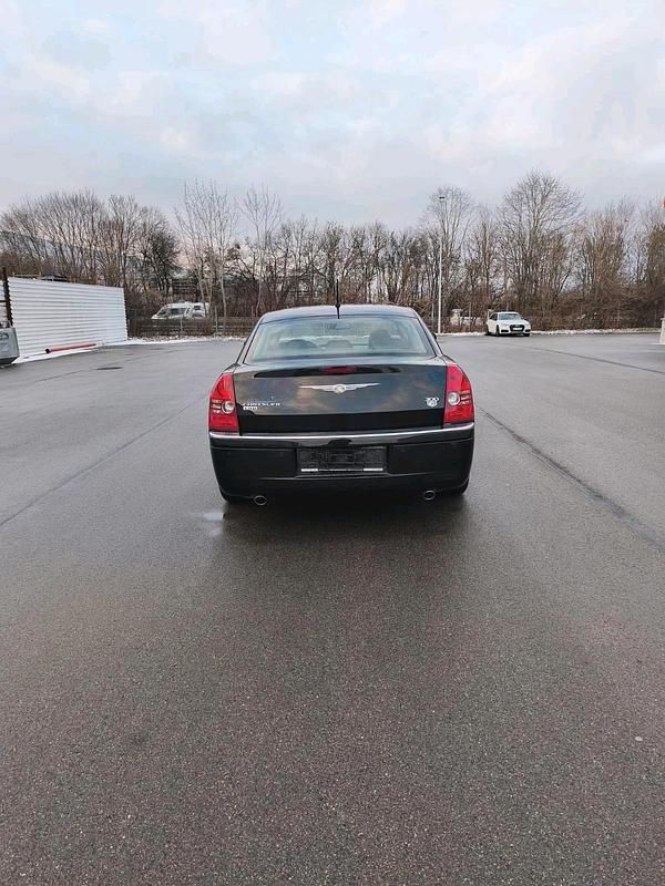 Gebraucht Chrysler 300C 218 PS (160 kW) 2009 Schwarz Limousine