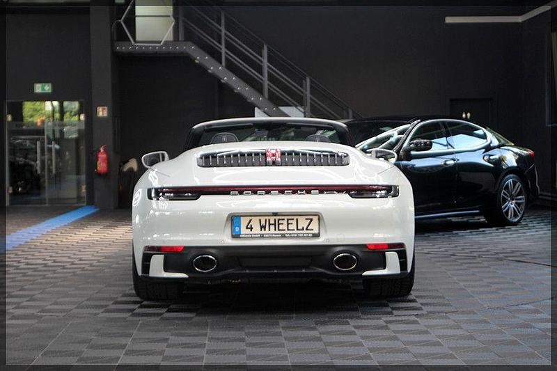 Gebraucht Porsche 911 Carrera Cabriolet 385 PS (283 kW) 2020 Weiß Cabrio